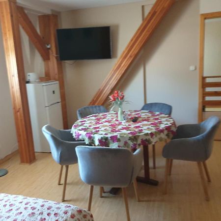 Vecsey Apartman Apartment Eger Ngoại thất bức ảnh
