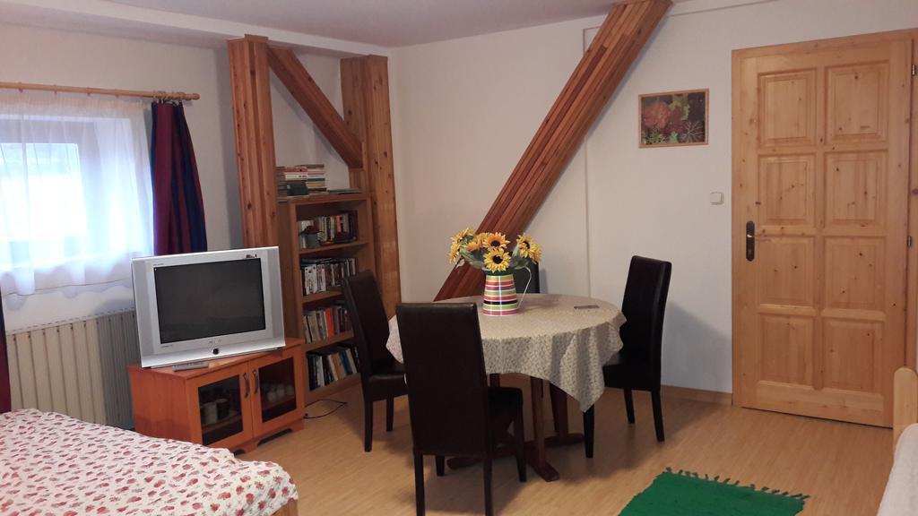 Vecsey Apartman Apartment Eger Ngoại thất bức ảnh