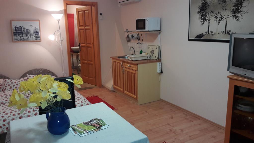 Vecsey Apartman Apartment Eger Ngoại thất bức ảnh